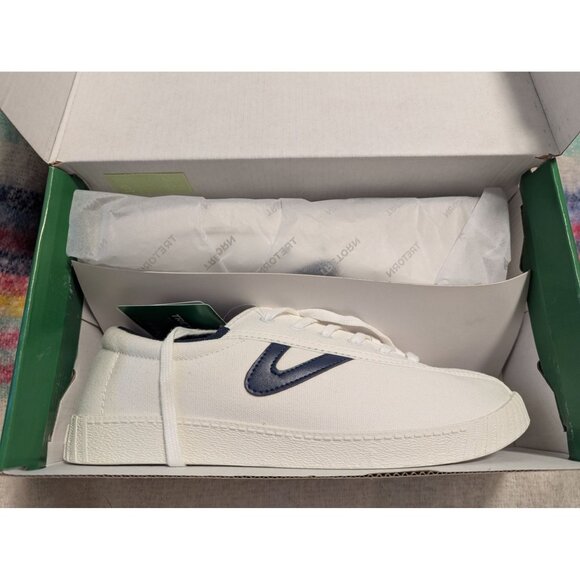 Tretorn Nylite Womens White Canvas Sneakers With Navy Logo Size 10M - Picture 1 of 3